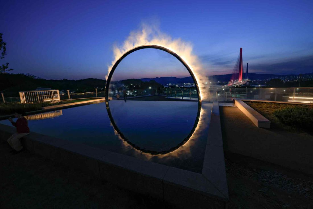 Instalacja „Arc ZERO: Eclipse” w Seulu
