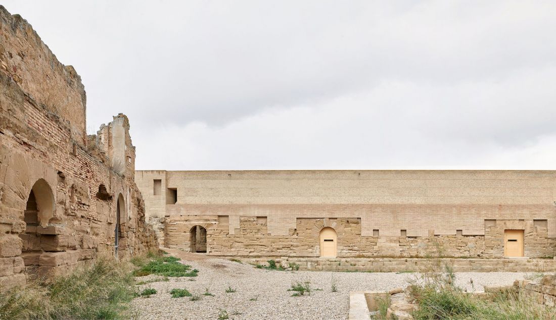 Interwencje w klasztorze Santa Maria de Sijena, Villanueva de Sijena, Hiszpania