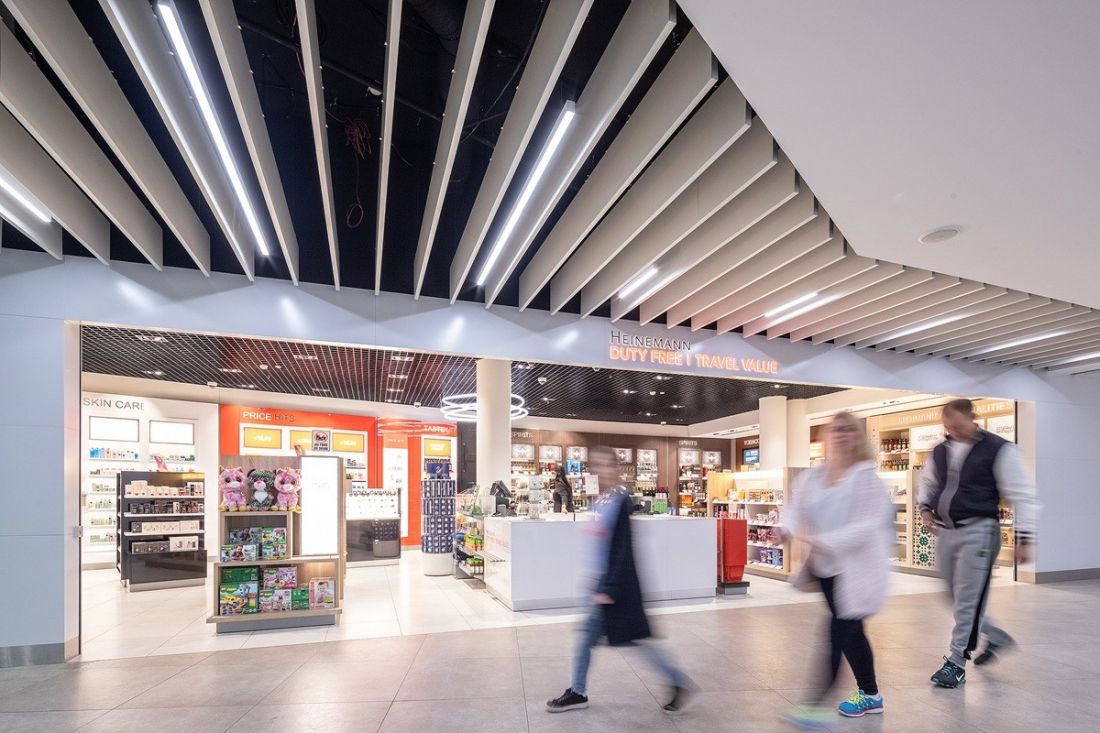 Bookshop, Vilnius Airport 