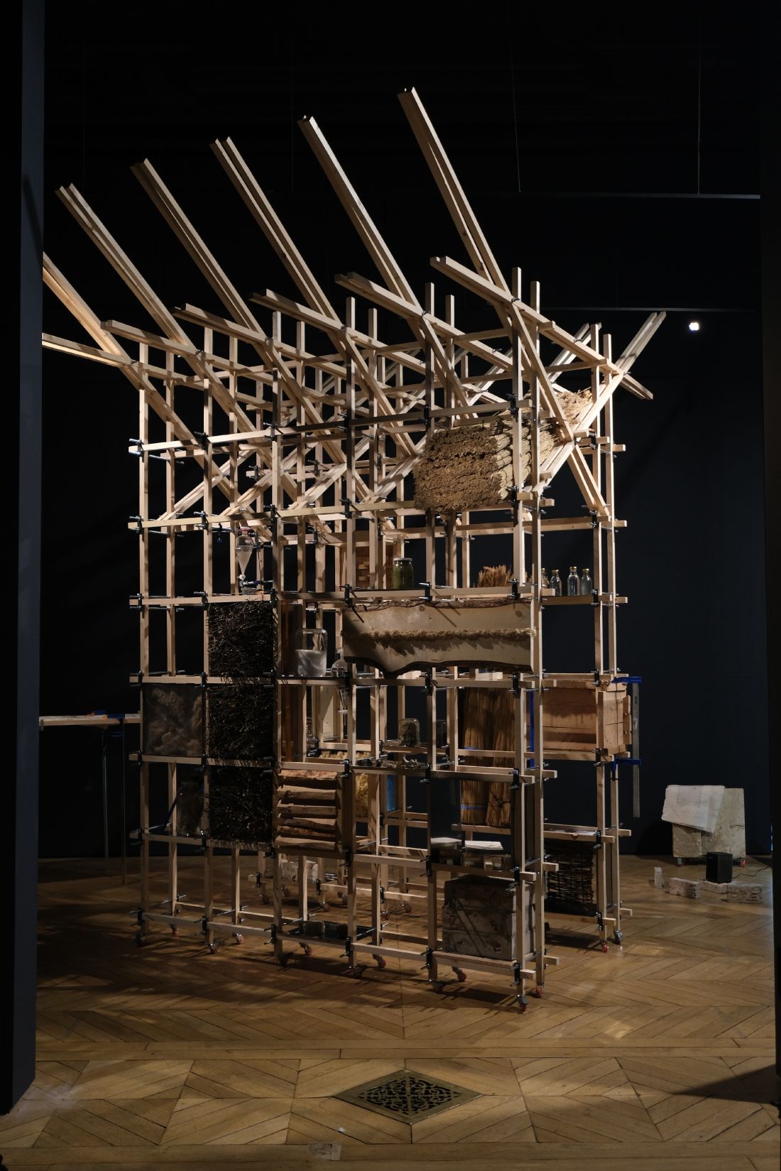 autorkami projektu „La rivière et le placard” są Bernadetta Budzik i Rachel Rouzaud