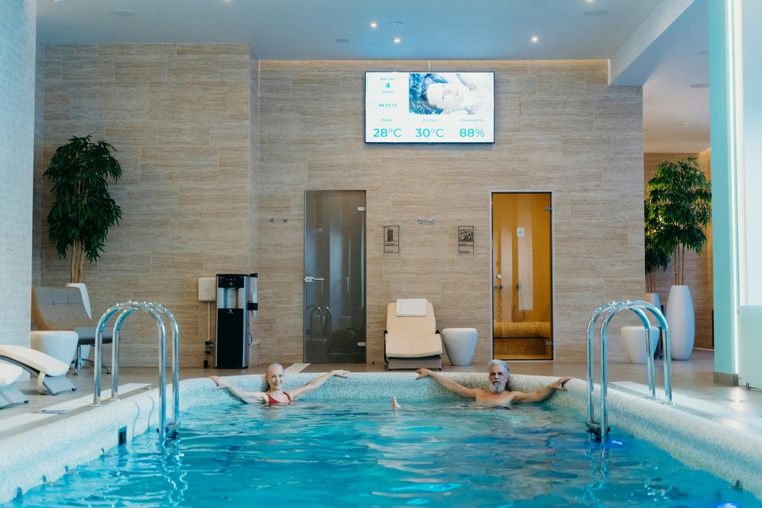 System automatyzuje rezerwacje i dostęp do stref wspólnych - od sauny po fitness - zapewniając płynne korzystanie i pełną kontrolę administratora. 