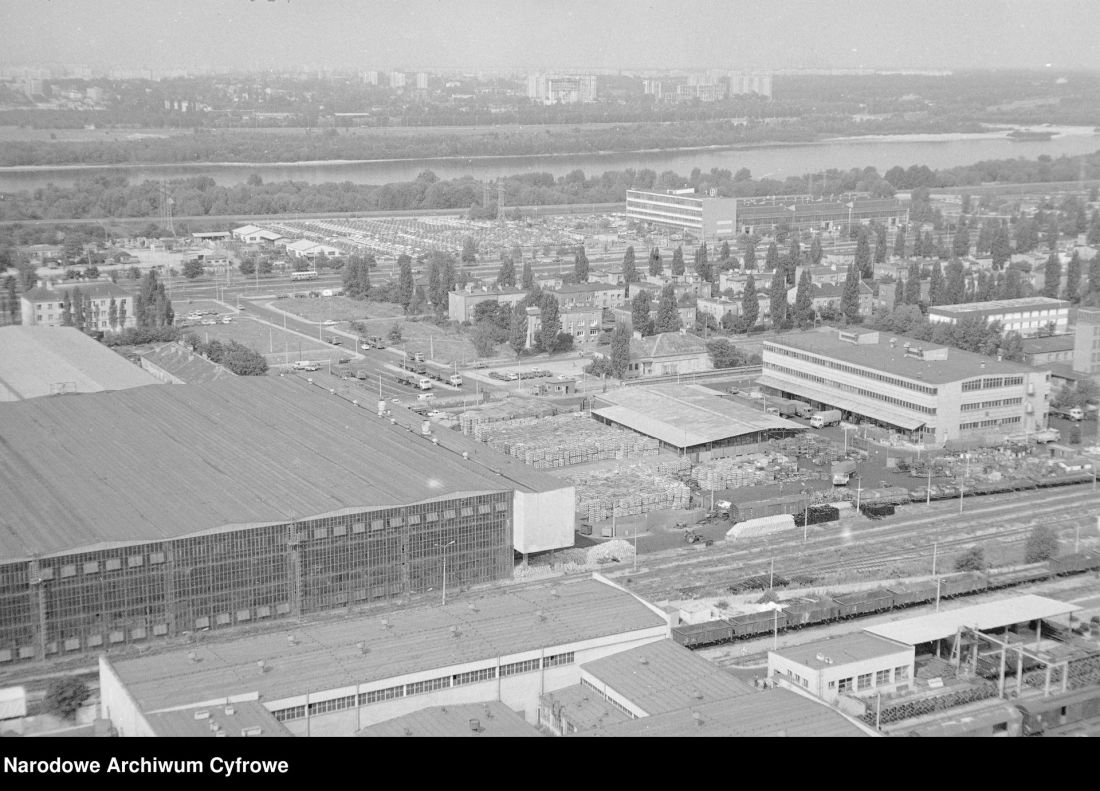 Fabryka Samochodów Osobowych na Żeraniu w 1977 roku