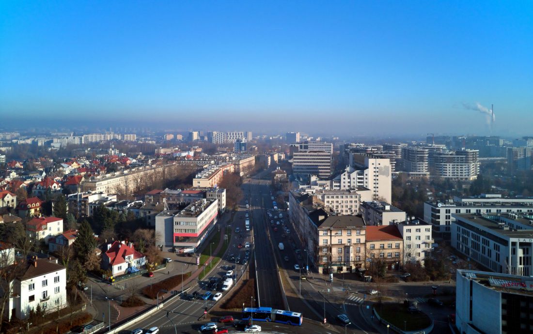 Widok na ulicę Mogilską w stronę wschodnią