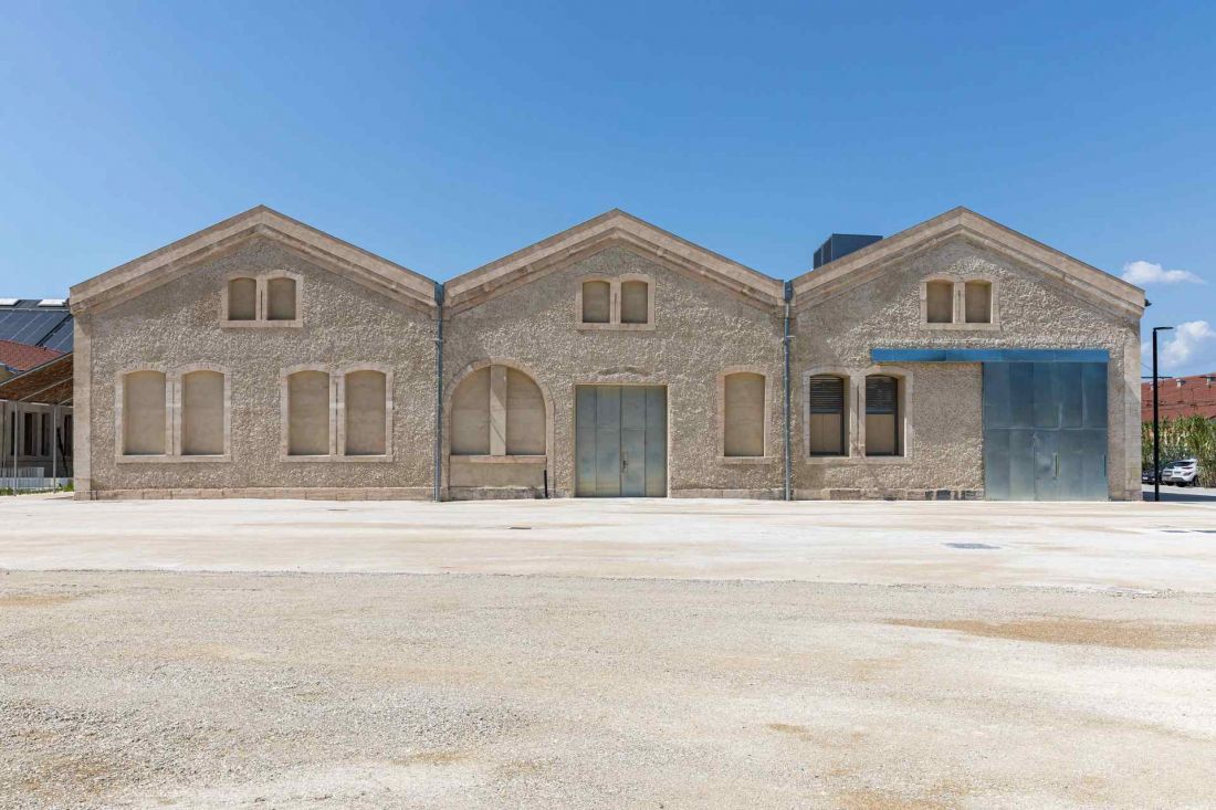 Lot 8 w Arles