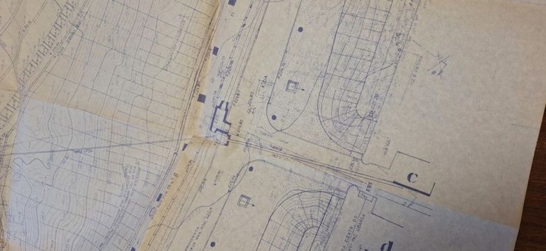 Oryginalna papierowa dokumentacja techniczna obiektu