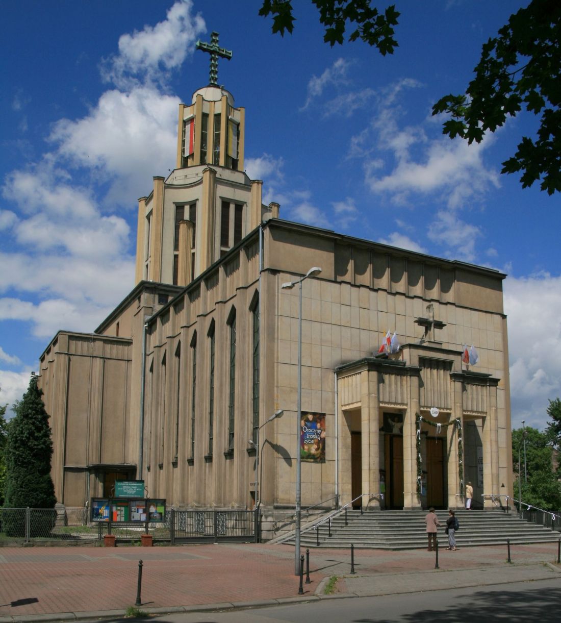 Kościół pw. św. Stanisława Kostki w Dębnikach, proj.: Wacław Krzyżanowski