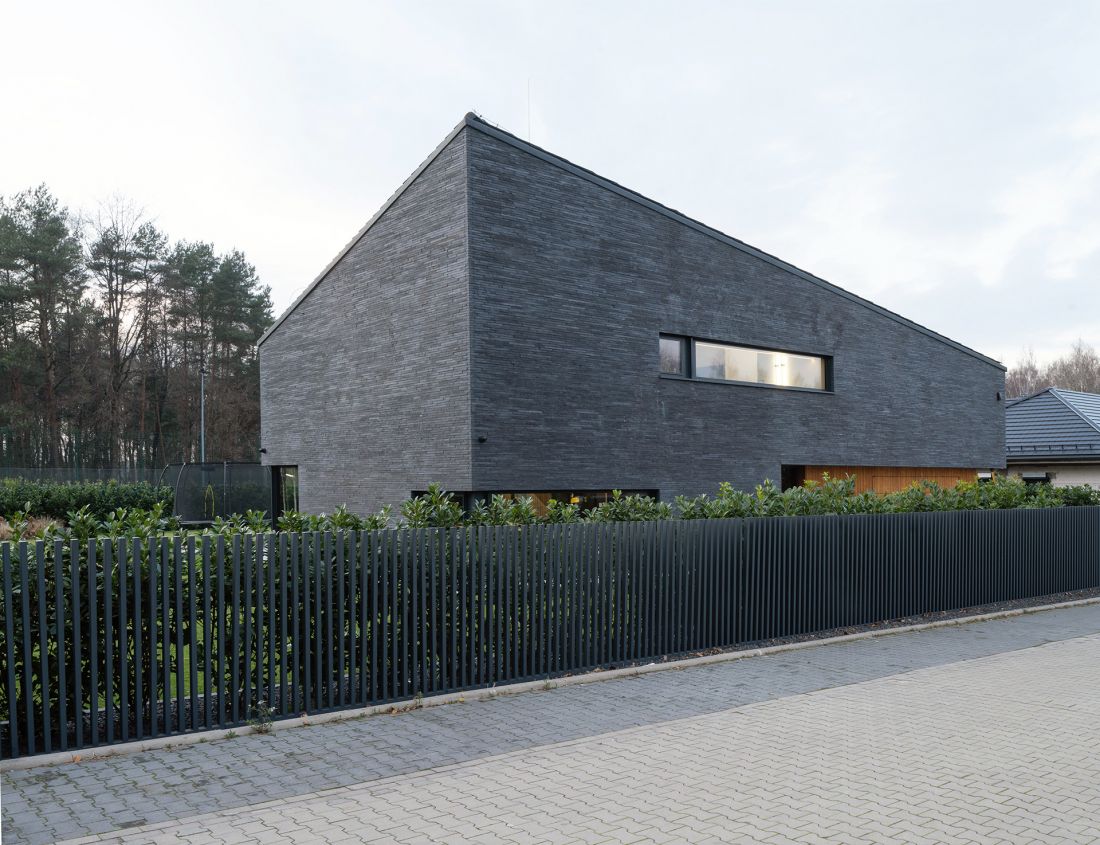 Prosta linia bez słupów – geometryczna elegancja dla minimalistycznych projektów