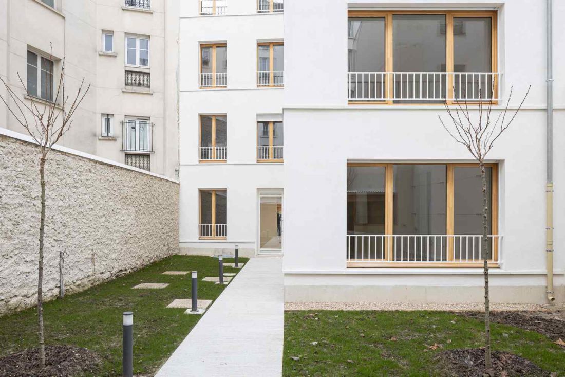 Blok mieszkaniowy przy 18 Rue Pradier w Paryżu