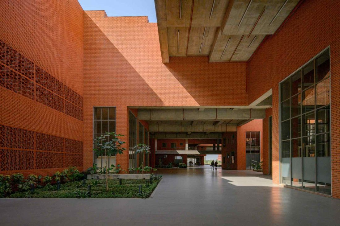 Kompleks Prestige University w indyjskim Indore