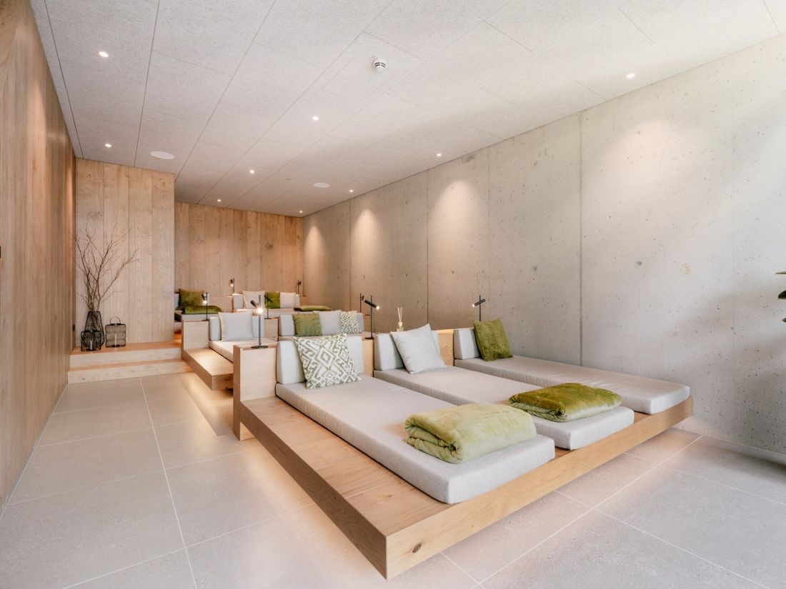 Wellness Real Estate i Strength-Based Design: Longevity wkracza do architektury.