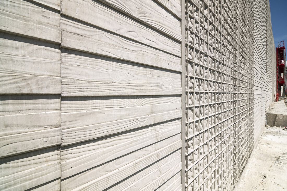 Integracja architektoniczna w tunelu Lyon-Turyn. Wzór NOEplast Gabion stworzony specjalnie dla tej inwestycji