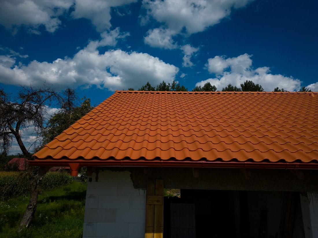 Realizacja z wykorzystaniem dachówki ceramicznej MILANO Czerwona naturalna z oferty Röben