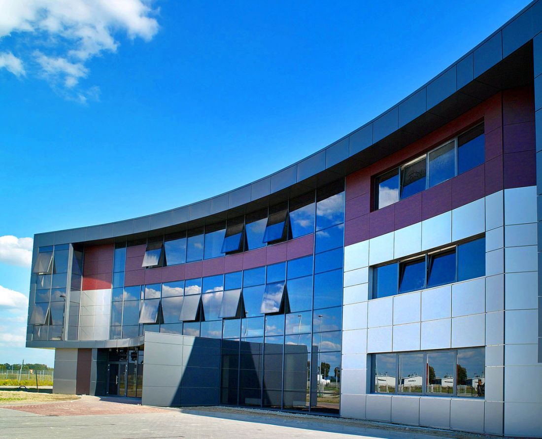 Elewacja wentylowana Alucobond oraz Fundermax