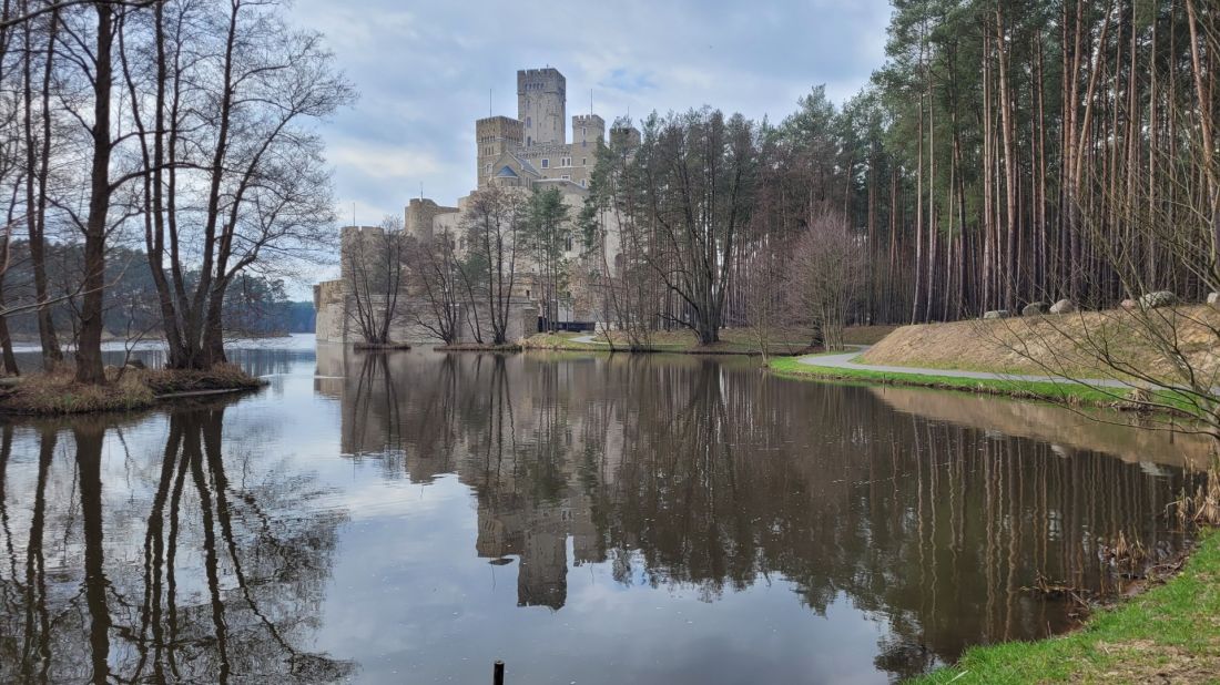 Zamek w Stobnicy, proj. W. Szeszuła, marzec 2024