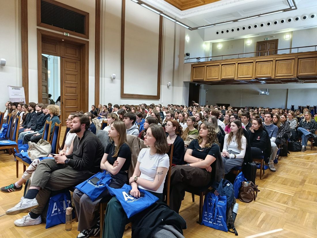 pełna sala na Politechnice Gdańskiej