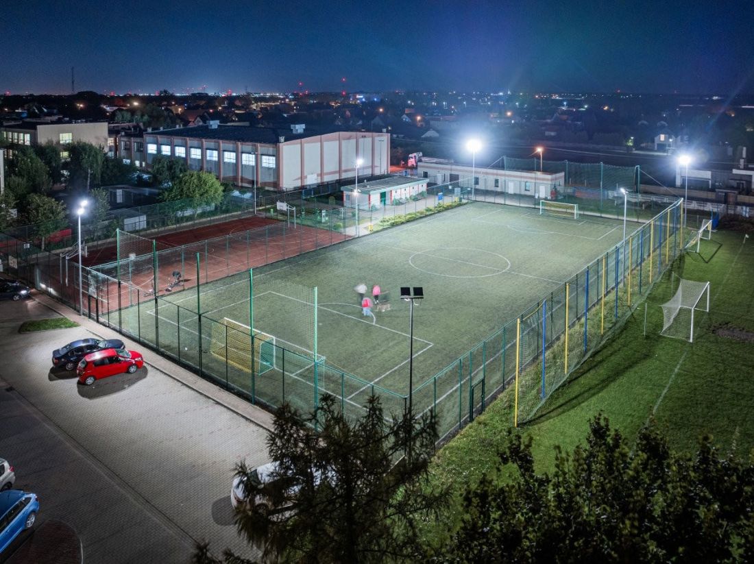 Modernizacja oświetlenia obiektu sportowego w Dopiewie