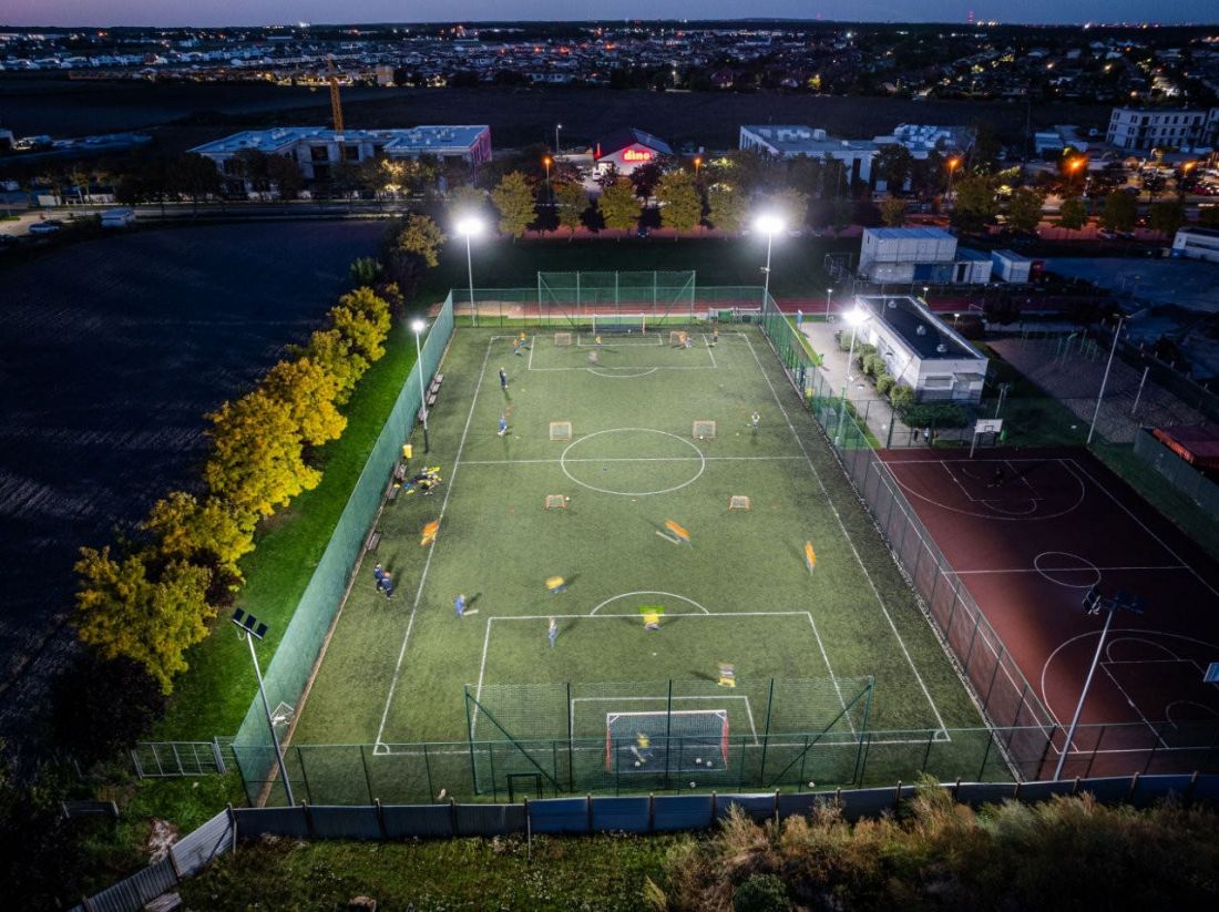 Modernizacja oświetlenia obiektu sportowego w Skórzewie