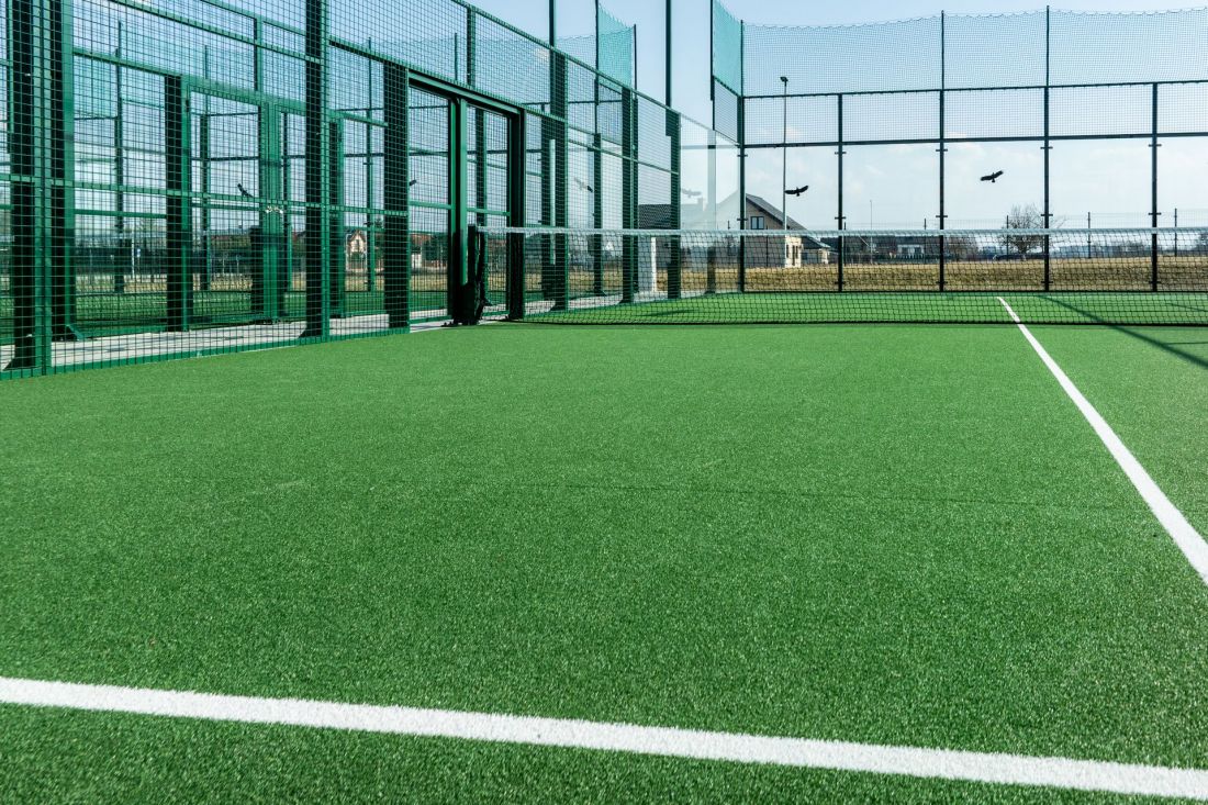 Boisko do padla w Ośrodku Sportowym Zawady w Białymstoku z trawą dostarczoną przez Epufloor