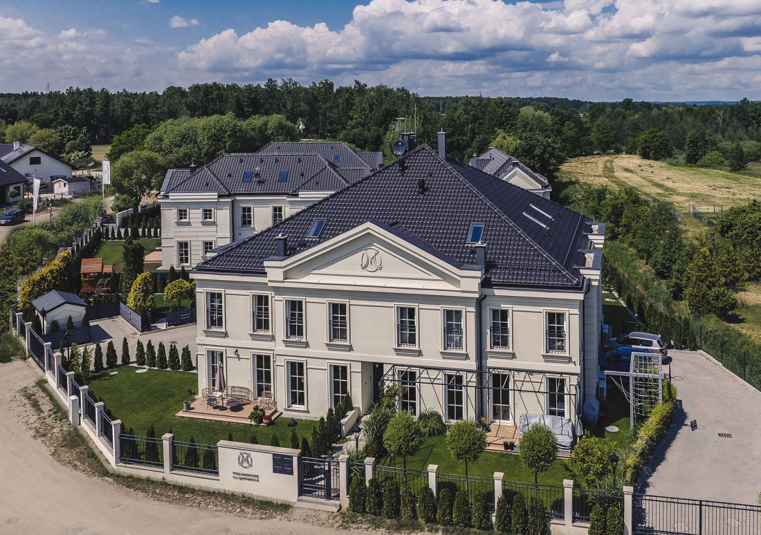 Zamontowane w Willach Marzewickich okna pionowe INNOVIEW nadały obiektom klasyki i elegancji.