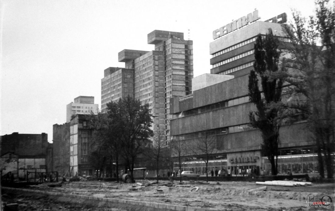  Central w latach 1975-1978 