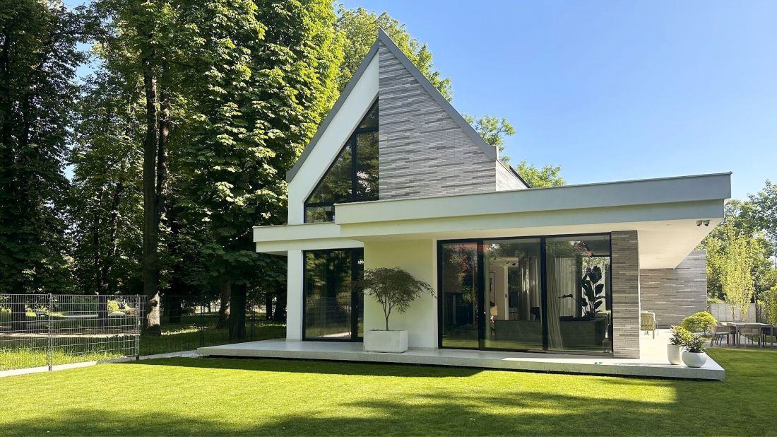 Forrest House