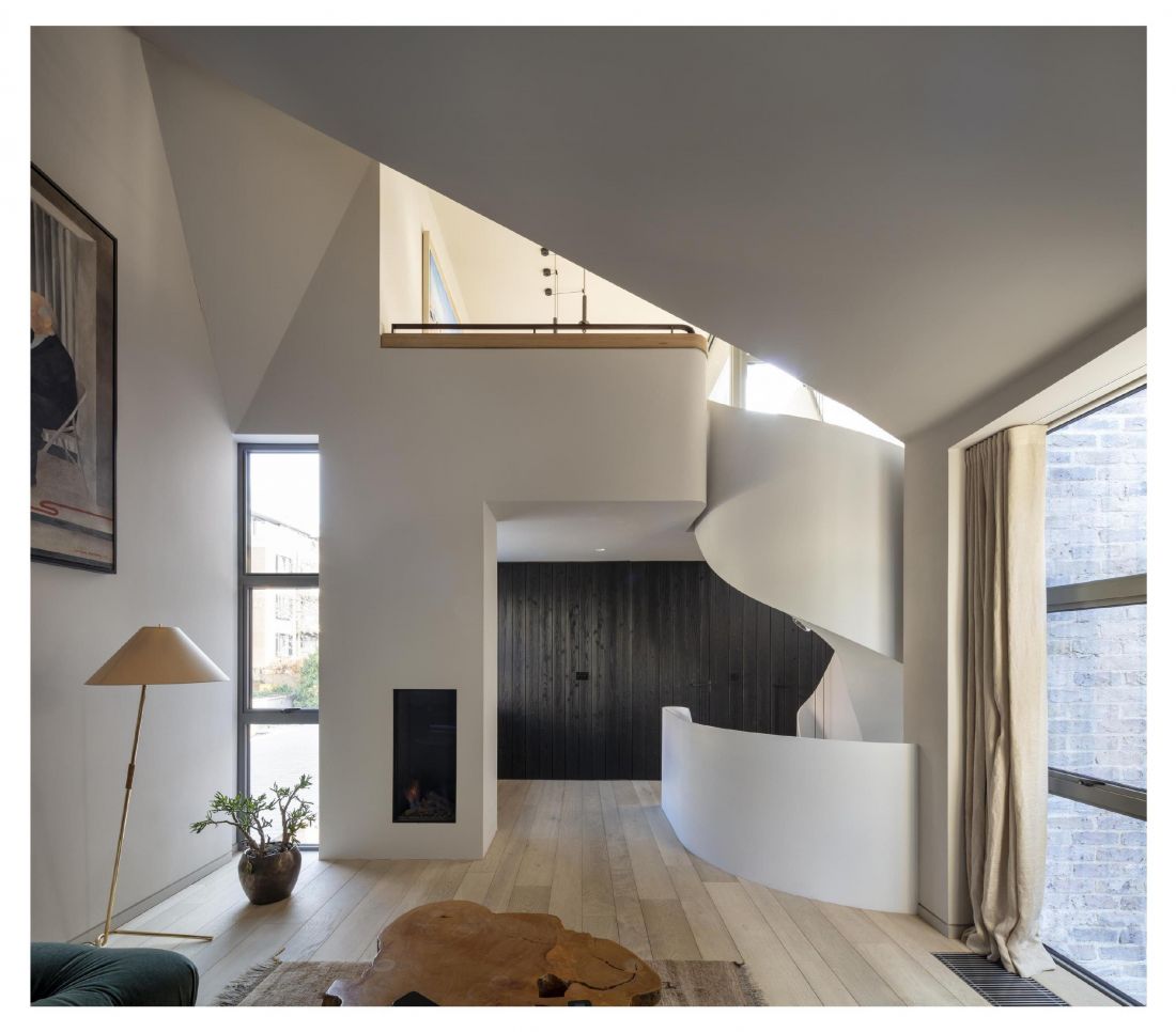 Dom solarny w kamienicy/Archi-Tectonics