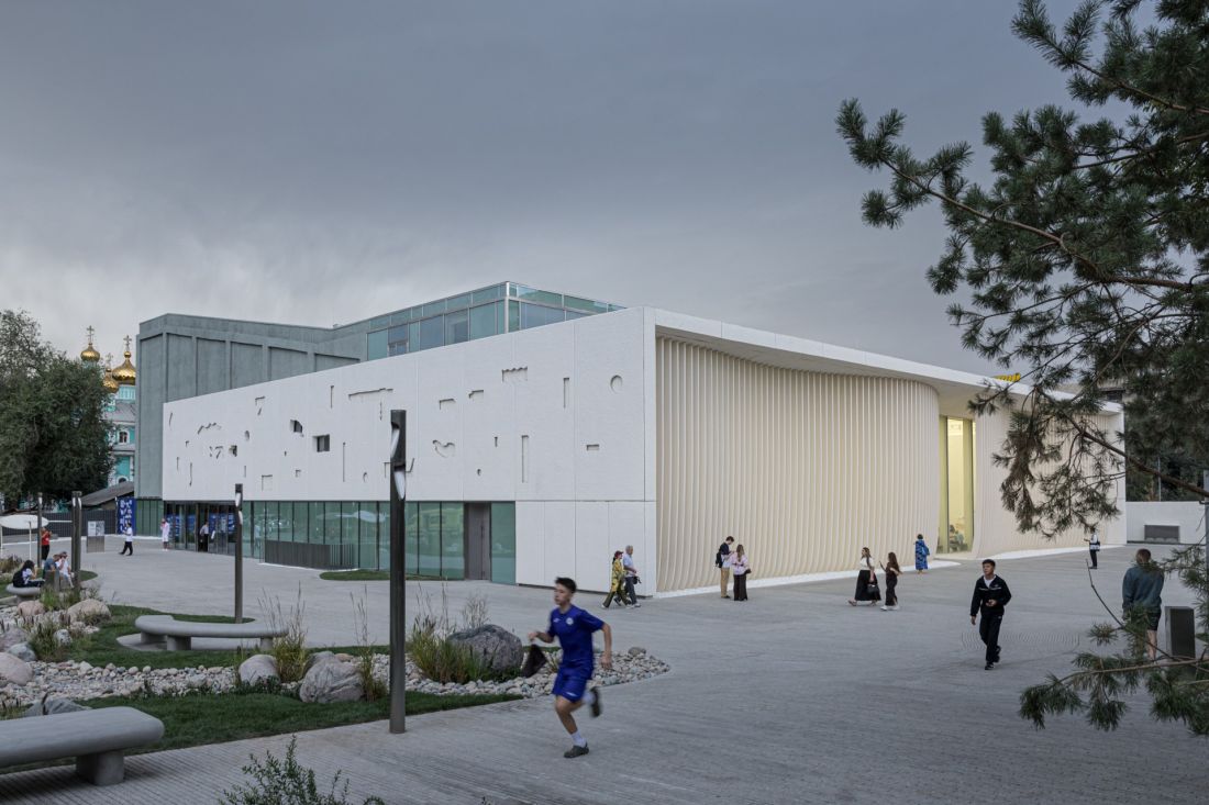 Tselinny Center, Ałmaty