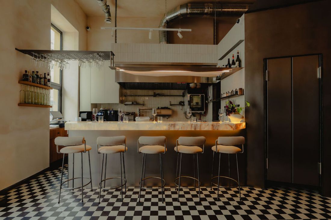 Wnętrza restauracji Ballarò w Warszawie