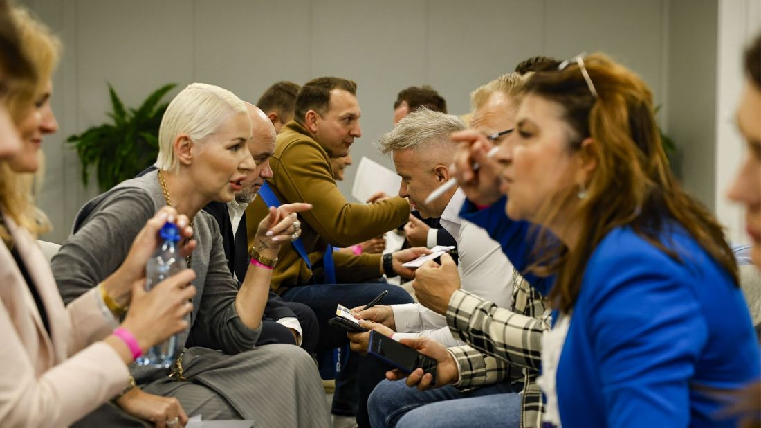 Pomaganie Buduje 2026, Miasteczko Relacji