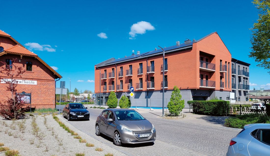 Inkubator przedsiębiorczości i hotel Compact Lab Pleszew przy ulicy Kolejowej obok dworca-biblioteki