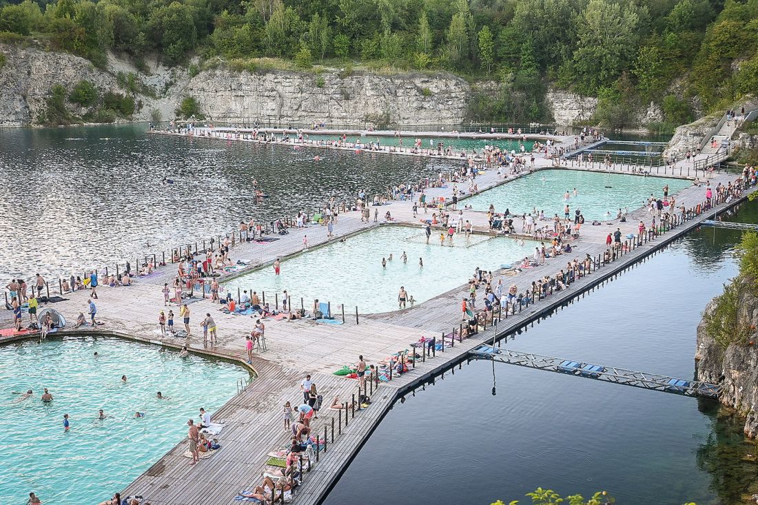 park wodny na Zakrzówku w skałach Twardowskiego - zagospodarowanie dawnego kamieniołomu, zlikwidowanych Krakowskich Zakładów Sodowych Solvay, proj. F-11 Pracownia Projektowa; realizacja: 2019-2024