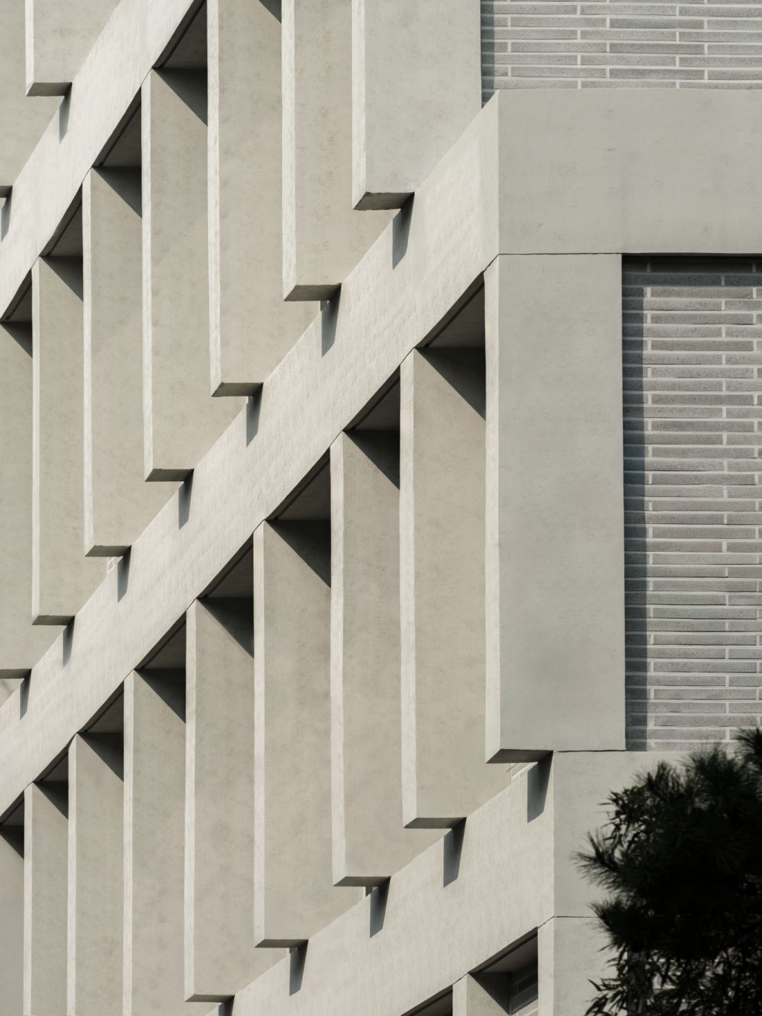 HOURS Building w Seulu projektu See Architects