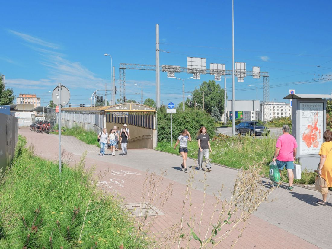 Tak dziś wygląda sąsiedztwo przystanku SKM Gdynia Wzgórze św. Maksymiliana