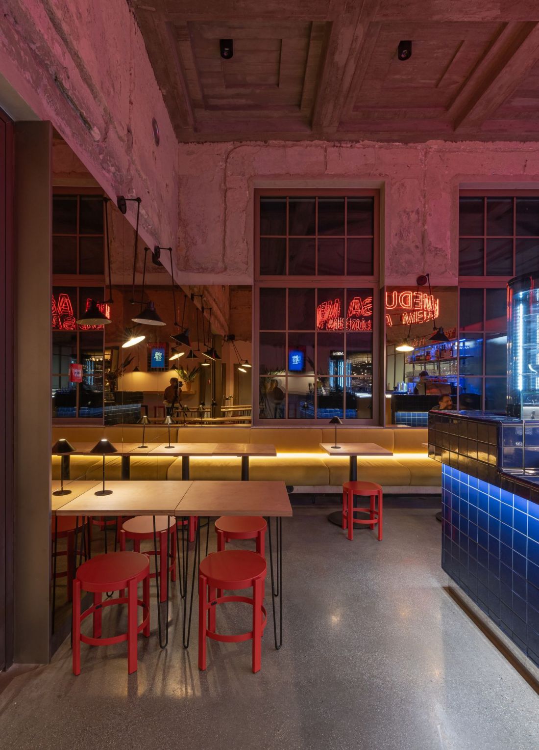 Restauracja Medusa Pizza Bar w Betonhausie w Poznaniu