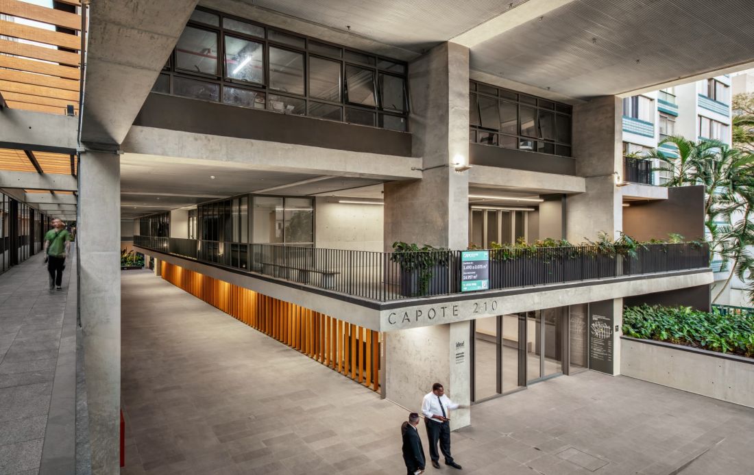 Capote 210 w São Paulo projektu Andrade Morettin Arquitetos