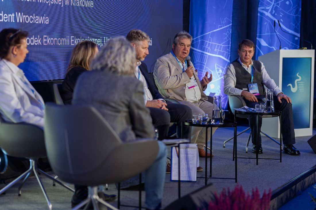 panel „Kapitał naturalny miasta. Czy polskie miasta potrafią zarabiać na przyrodzie”