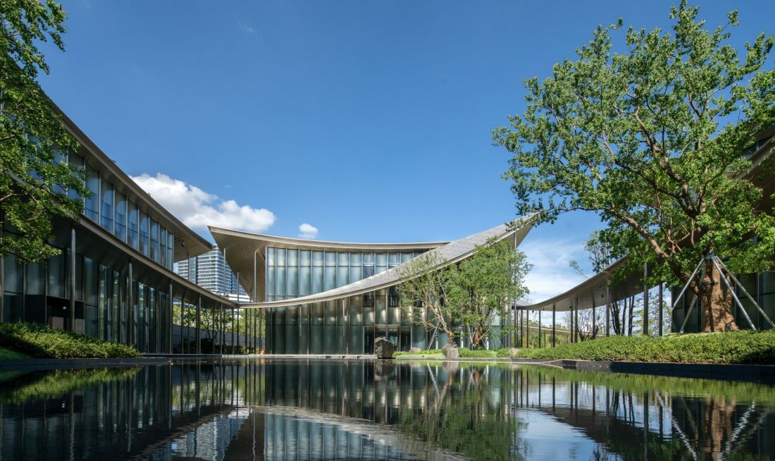 Suzhou Museum of Contemporary Art nad jeziorem Jinji projektu BIG