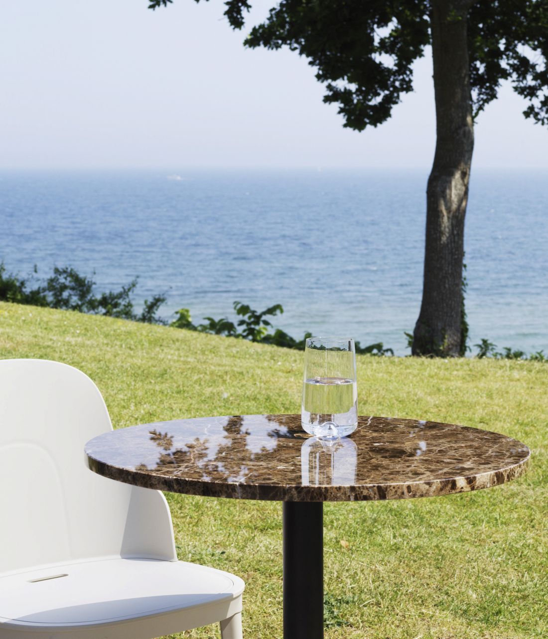 Allez Chair Warm Grey | Allez Table 4L Marble Coffee H75 Ø60cm