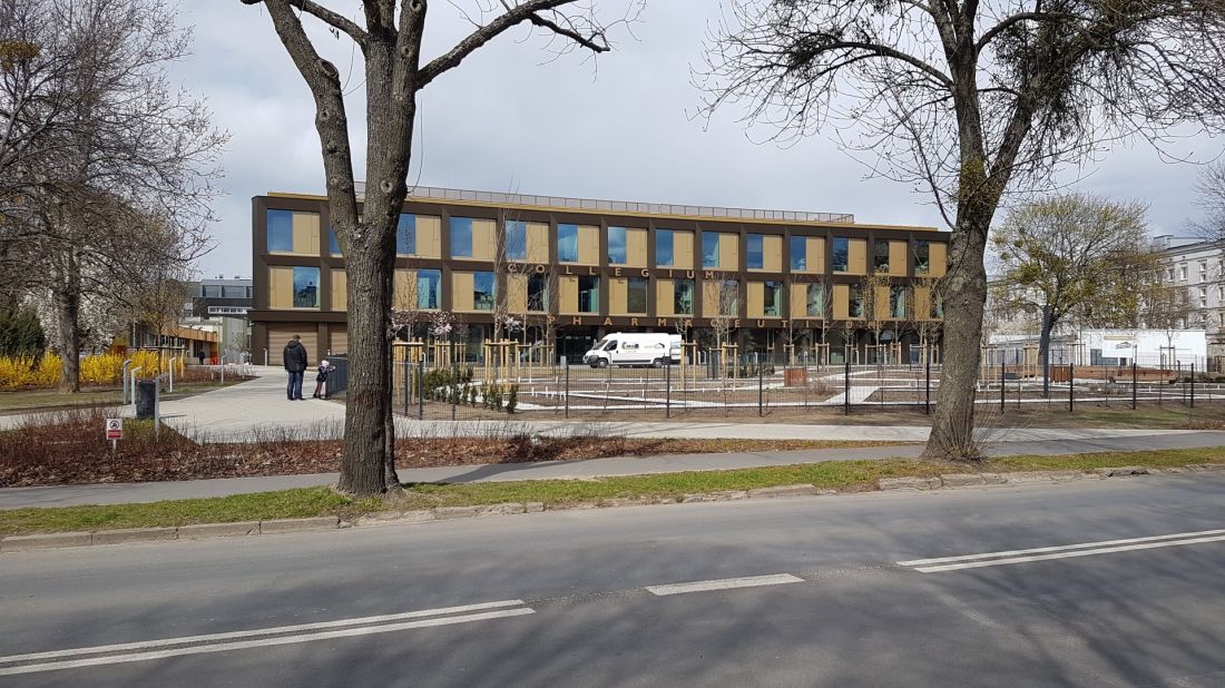 Collegium Pharmaceuticum, front