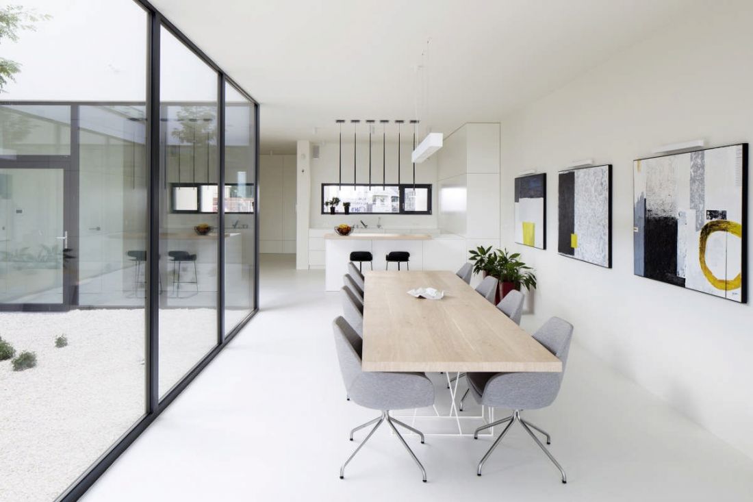 Dom z atrium w Gliwicach projektu INOSTUDIO architekci