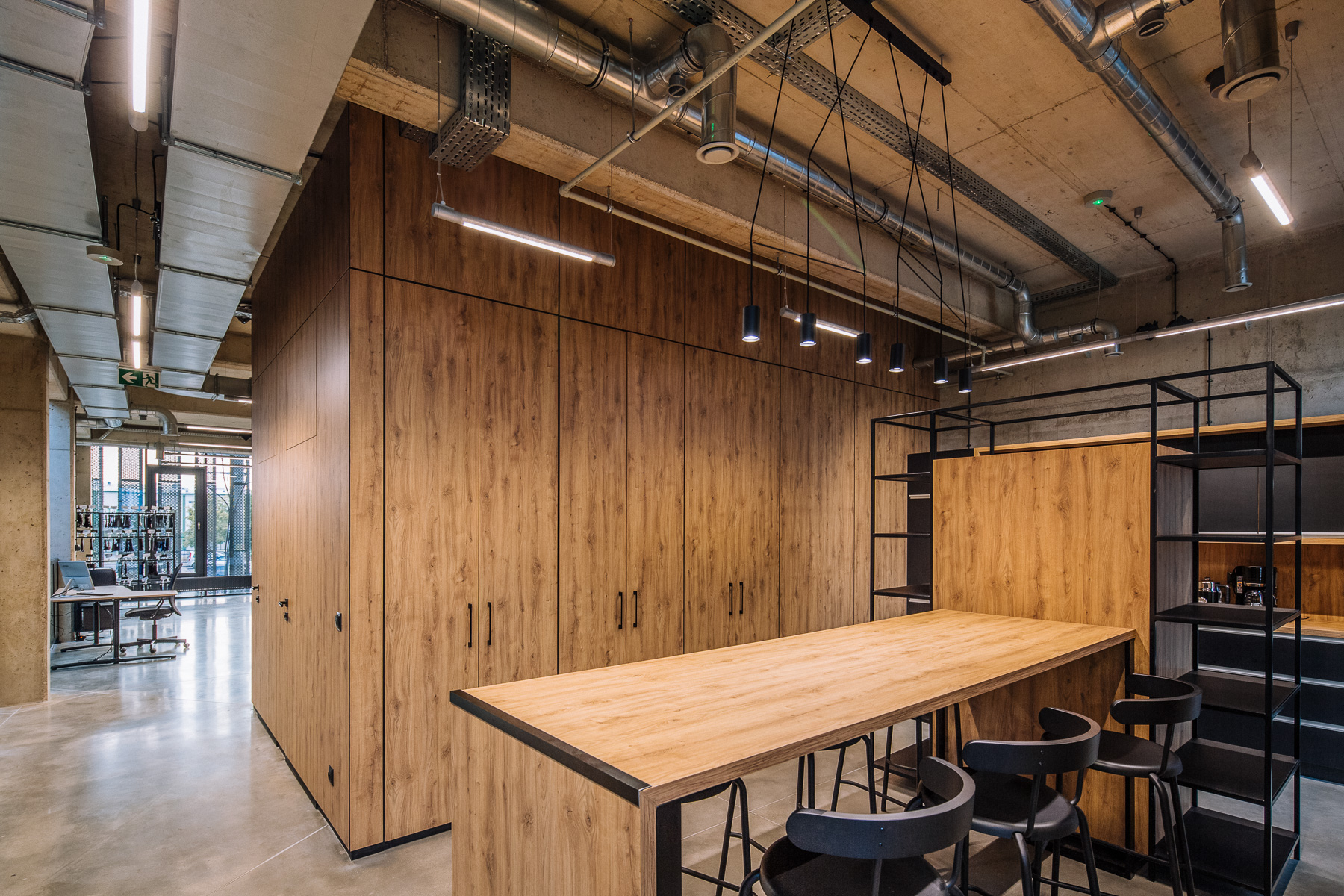 Industrial style office interior. Studio P3 | AiB