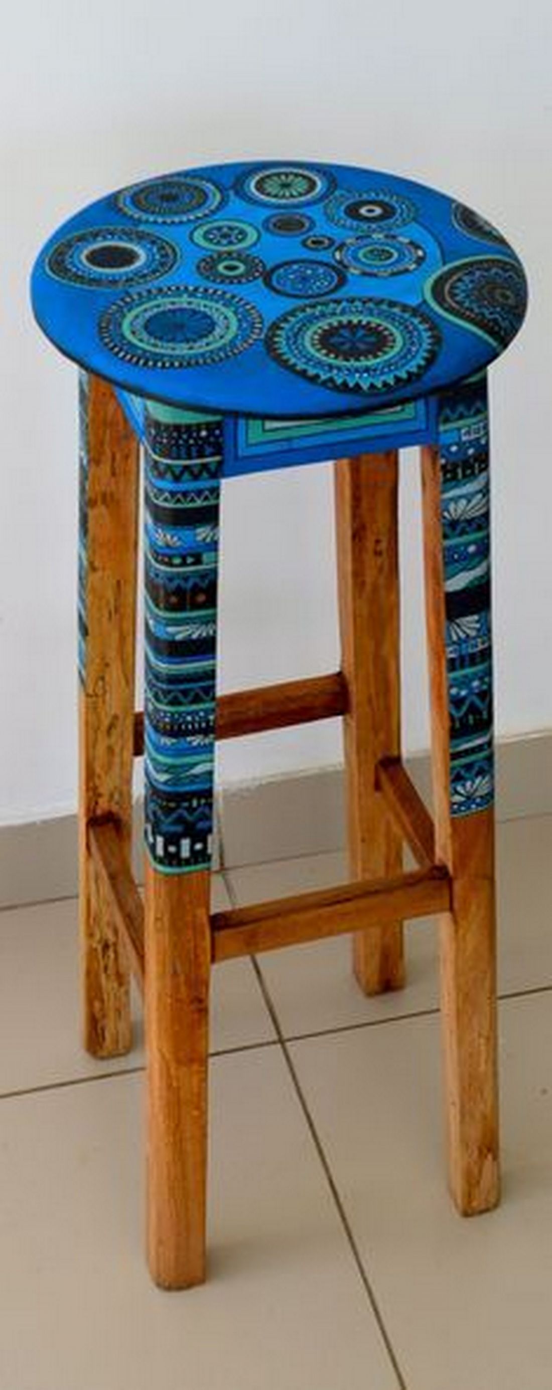 Taboret ręcznie malowany