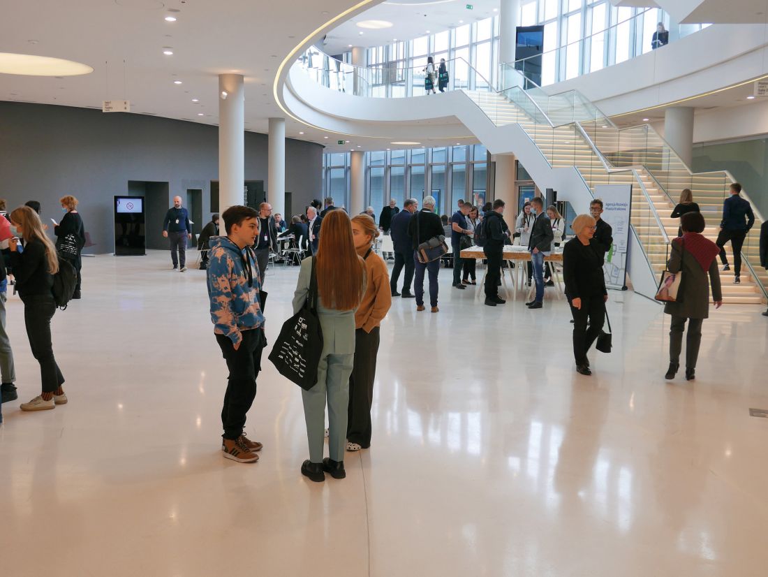 foyer ICE w trakcie Międzynarodowego Biennale Architektury Kraków 2021