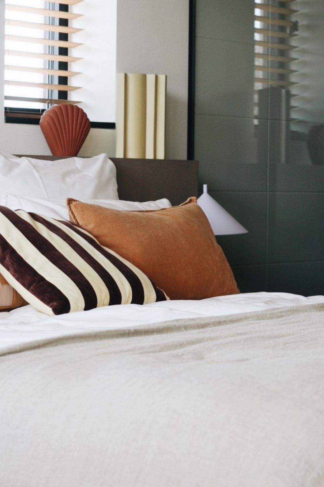 Hotel w nadmorskim stylu urządzony przez HKliving