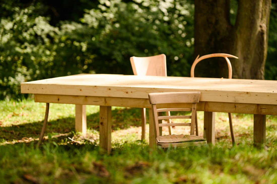 Table for… too wykorzystuje stare meble