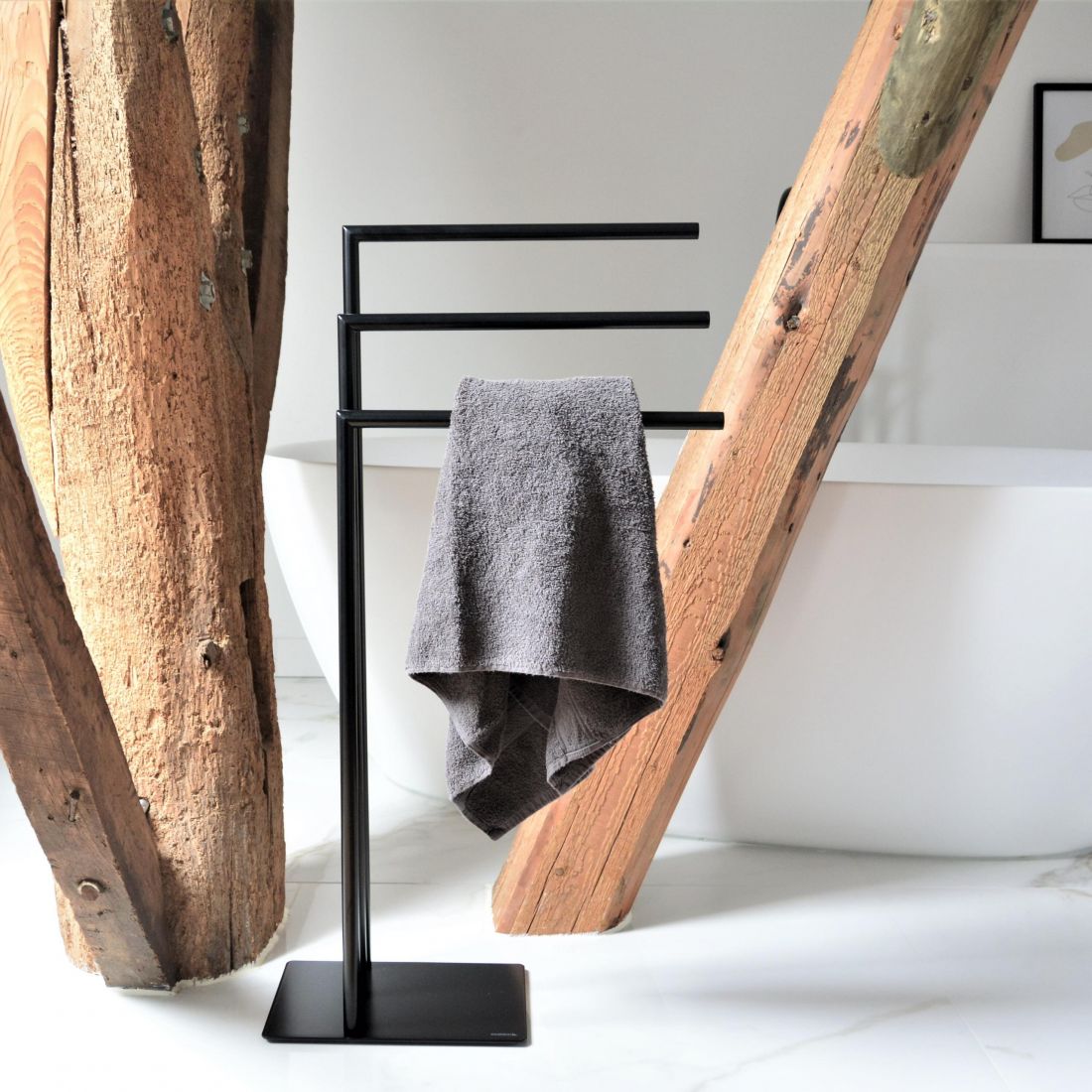 Three-armed stand