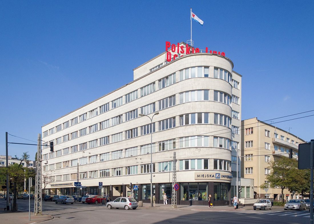 Architektura okresu modernizmu to jeden z elementów definiujących śródmiejski charakter Gdyni