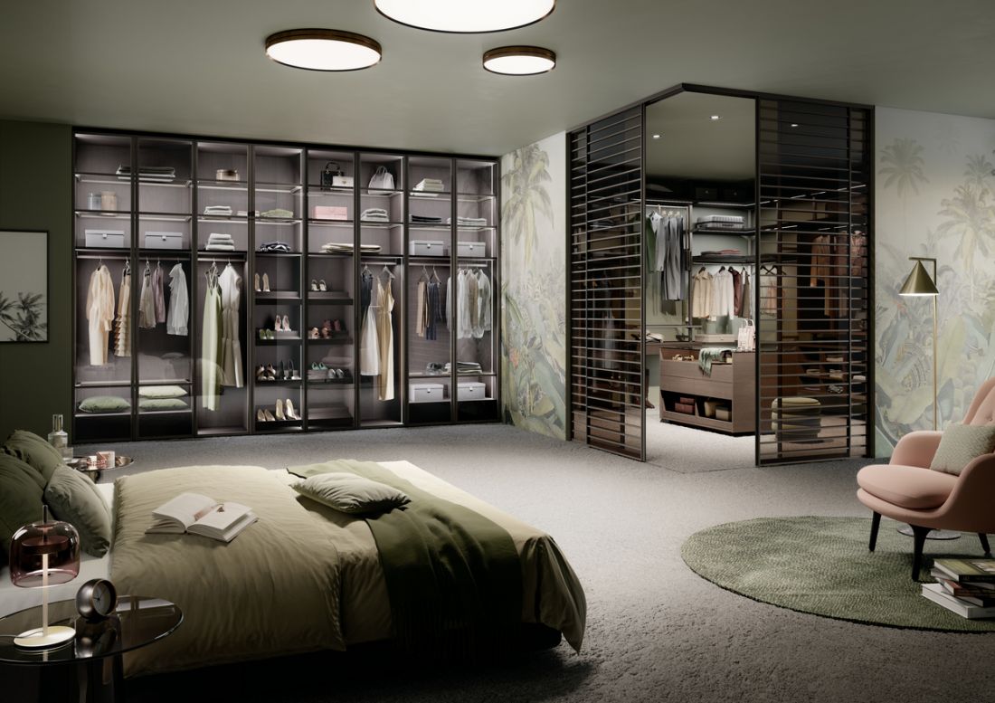 garderoba Legno skonfigurowana jako walk-in z drzwiami S1200 ze szprosami