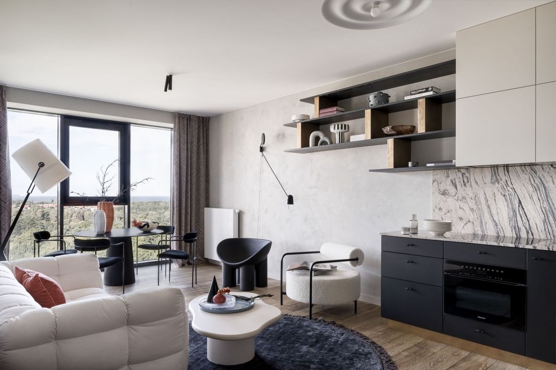 The apartment has a non-obvious shape
