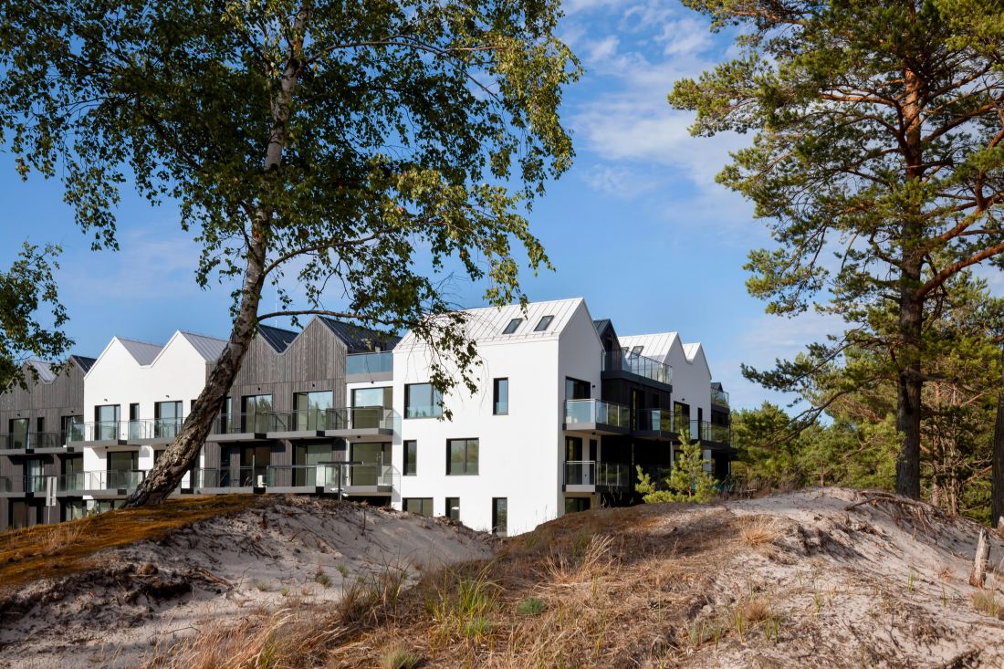 Aparthotel Porto Leba has a distinctive, contrasting facade